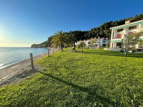 Dom wakacyjny Seafront Family Apartment Ellie Skála Foúrkas