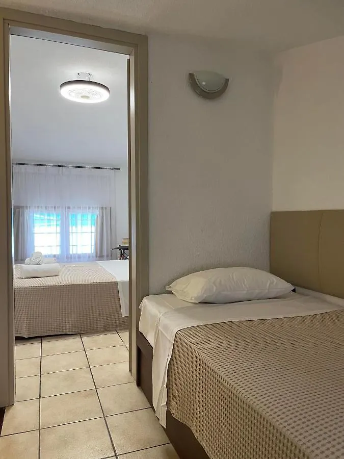 Dom wakacyjny Seafront Family Apartment Ellie Skála Foúrkas